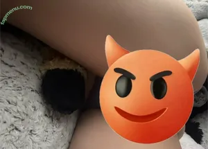  nude photo #0005