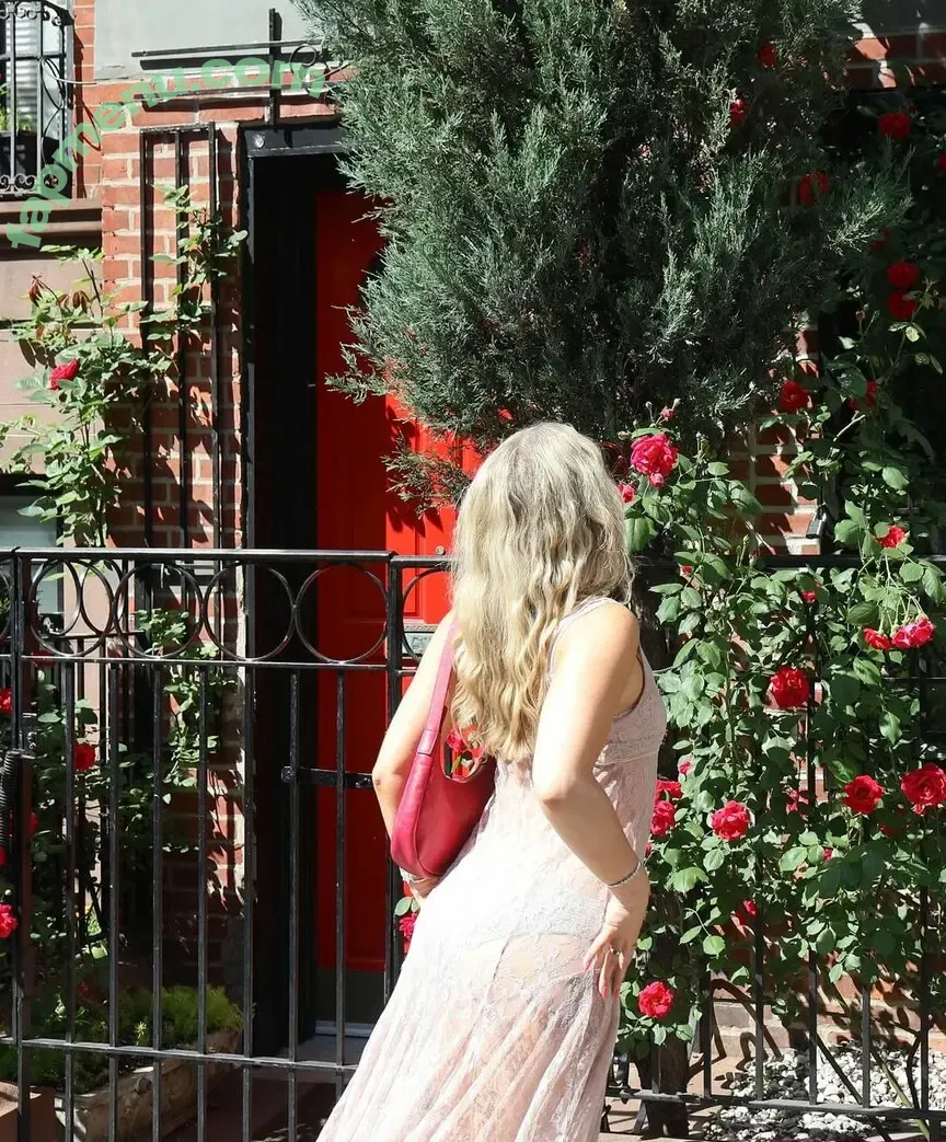 Sabrina Brier nude photo #0038 (sabrinabrier)