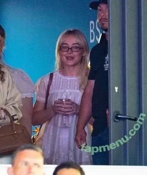 Sabrina Carpenter / sabrinacarpenter nude photo #0009