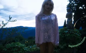 Sabrina Carpenter / sabrinacarpenter nude photo #0053