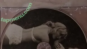 Sabrina Carpenter / sabrinacarpenter nude photo #0143