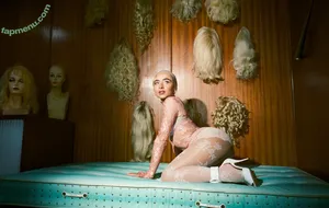 Sabrina Carpenter / sabrinacarpenter nude photo #0220