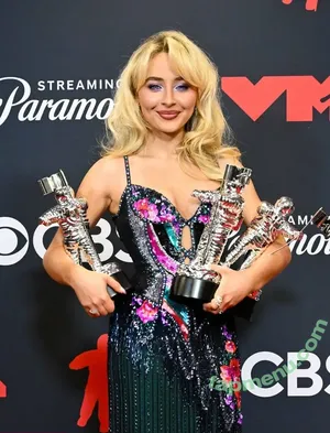 Sabrina Carpenter / sabrinacarpenter nude photo #0233