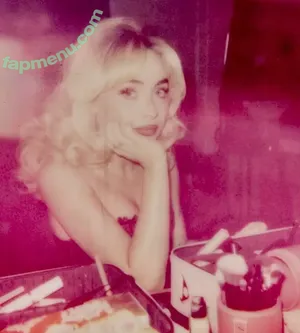 Sabrina Carpenter / sabrinacarpenter nude photo #0894