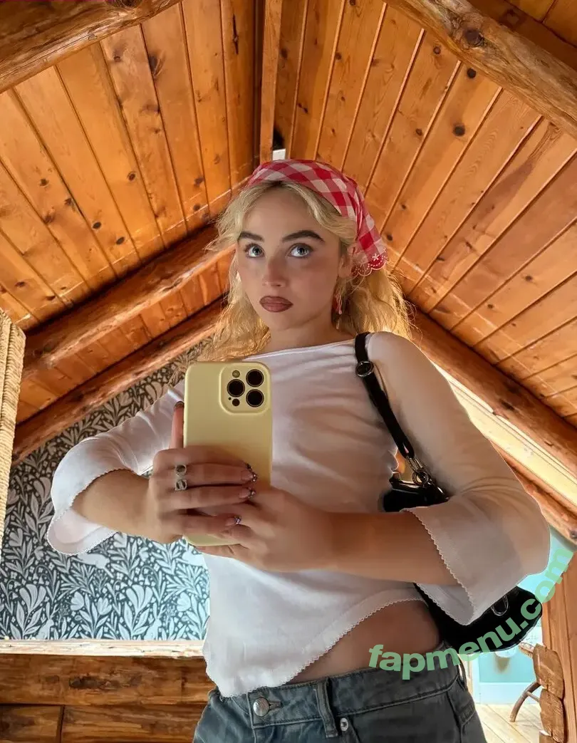 Sabrina Carpenter nude photo #0334 (sabrinacarpenter)