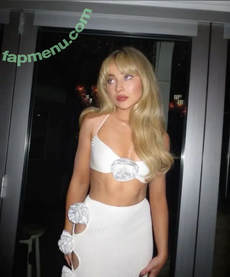Sabrina Carpenter nude photo #0366 (sabrinacarpenter)