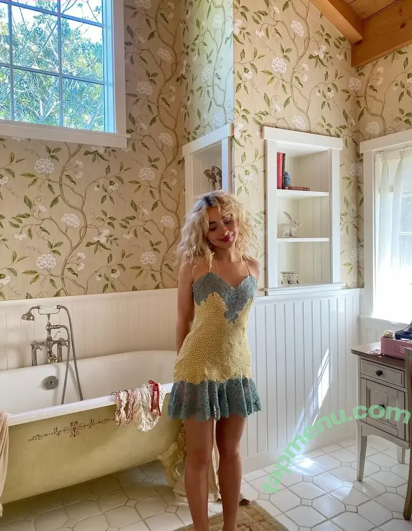 Sabrina Carpenter nude photo #1301 (SabrinaAnnLynn / sabrinacarpenter)