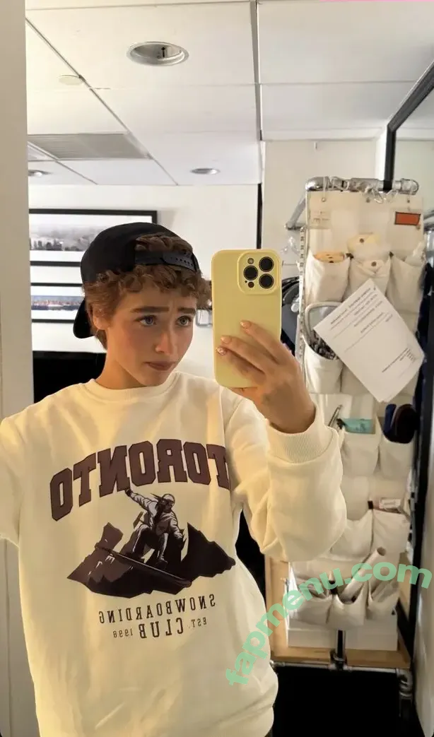 Sabrina Carpenter nude photo #1812 (SabrinaAnnLynn / sabrinacarpenter)