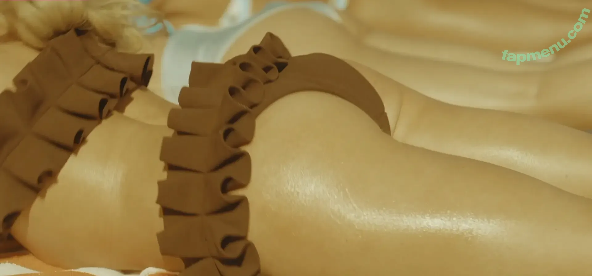 Sabrina Carpenter nude photo #2053 (SabrinaAnnLynn / sabrinacarpenter)