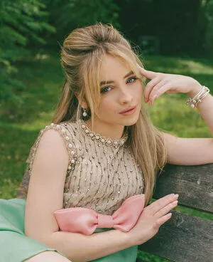 Sabrina Carpenter / sabrinacarpenter nude photo #4257