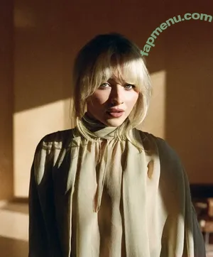 Sabrina Carpenter / sabrinacarpenter nude photo #4971