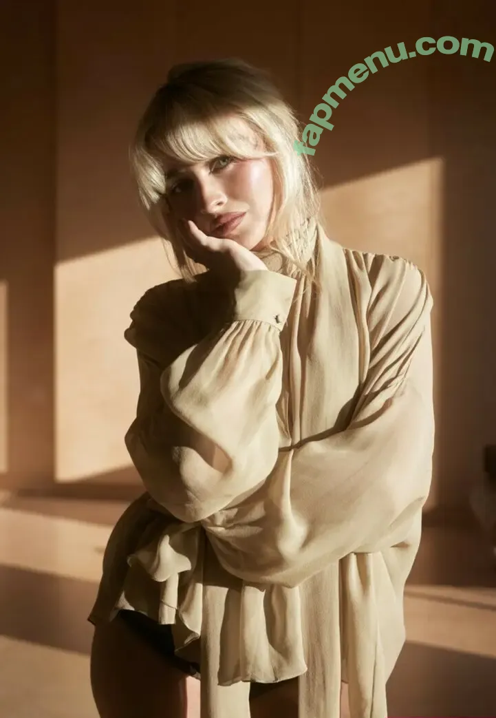 Sabrina Carpenter nude photo #4787 (sabrinacarpenter)