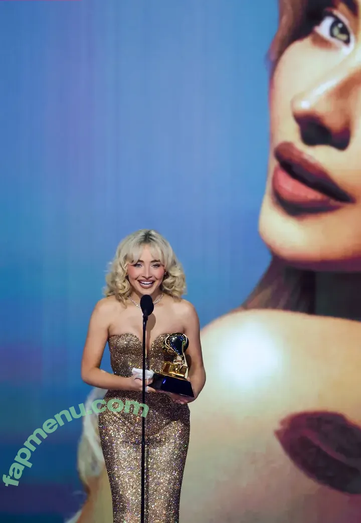 Sabrina Carpenter nude photo #4833 (sabrinacarpenter)