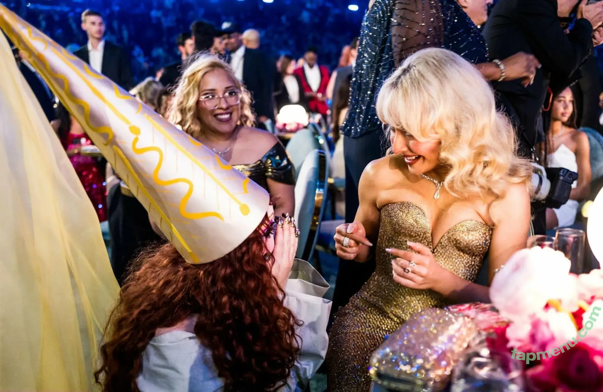 Sabrina Carpenter nude photo #4850 (sabrinacarpenter)