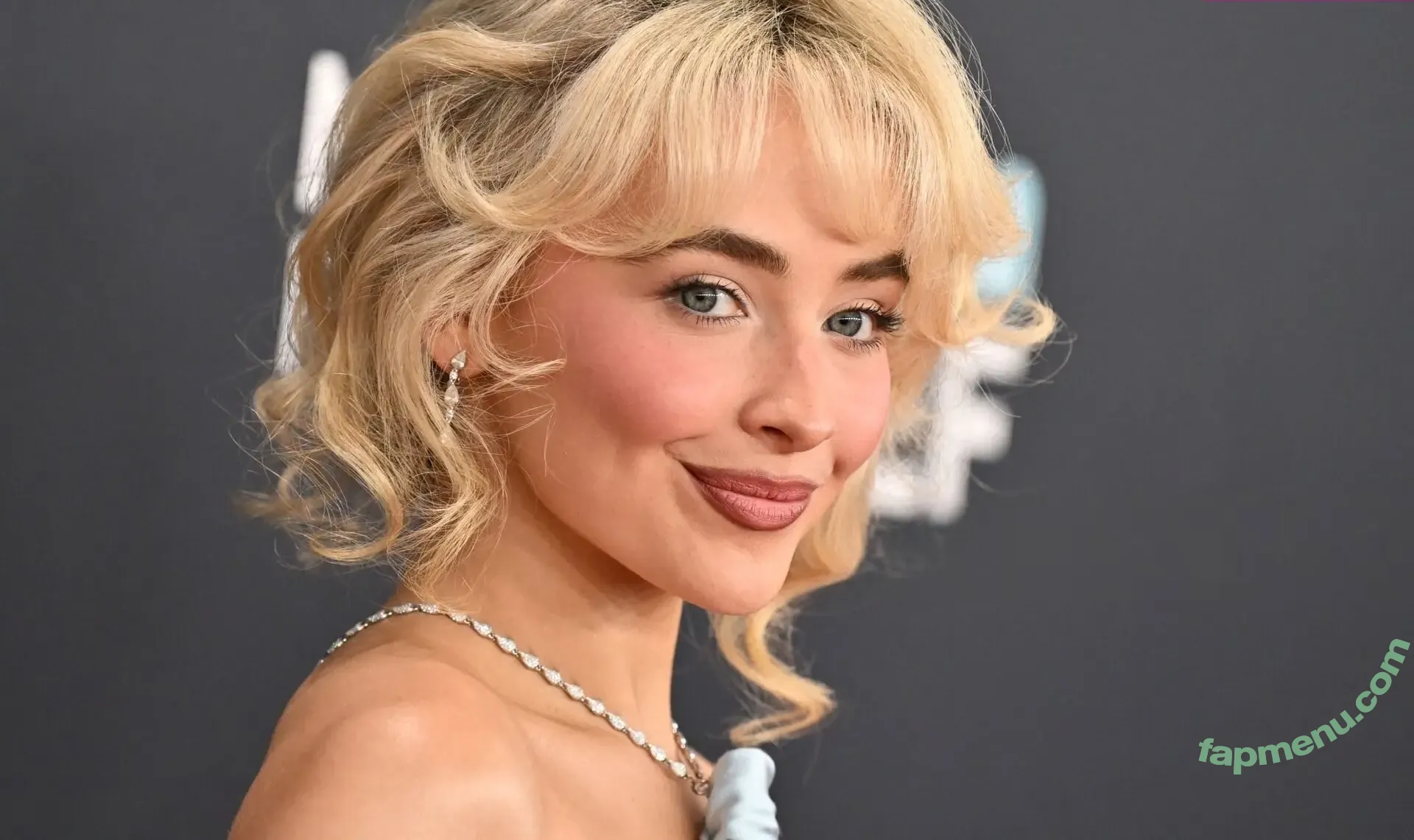 Sabrina Carpenter nude photo #4927 (sabrinacarpenter)