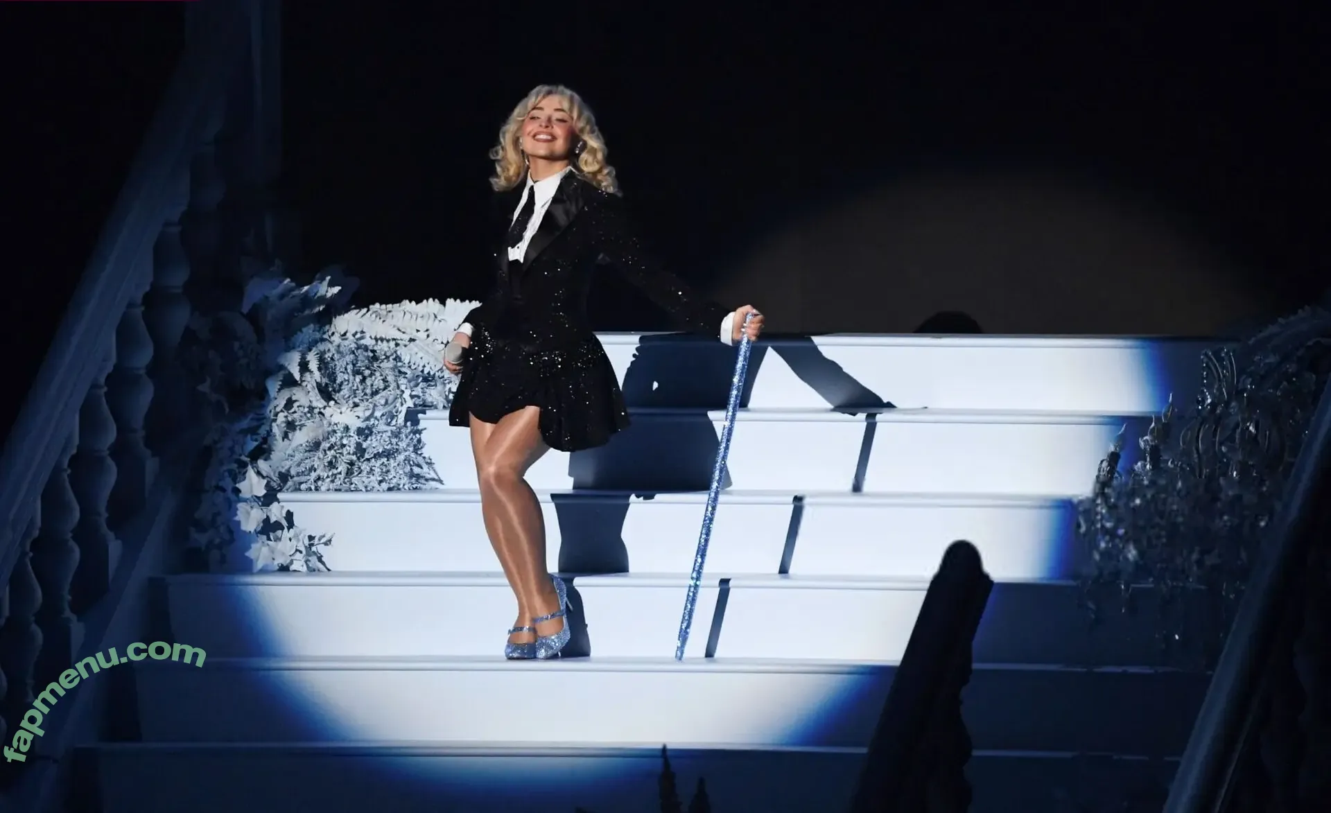 Sabrina Carpenter nude photo #4950 (sabrinacarpenter)