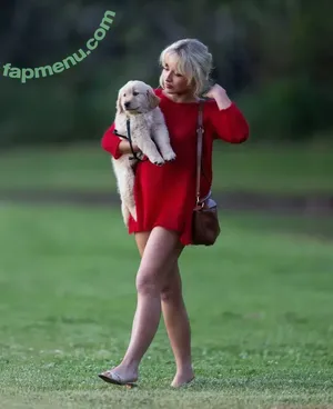 Sabrina Carpenter / sabrinacarpenter nude photo #5706