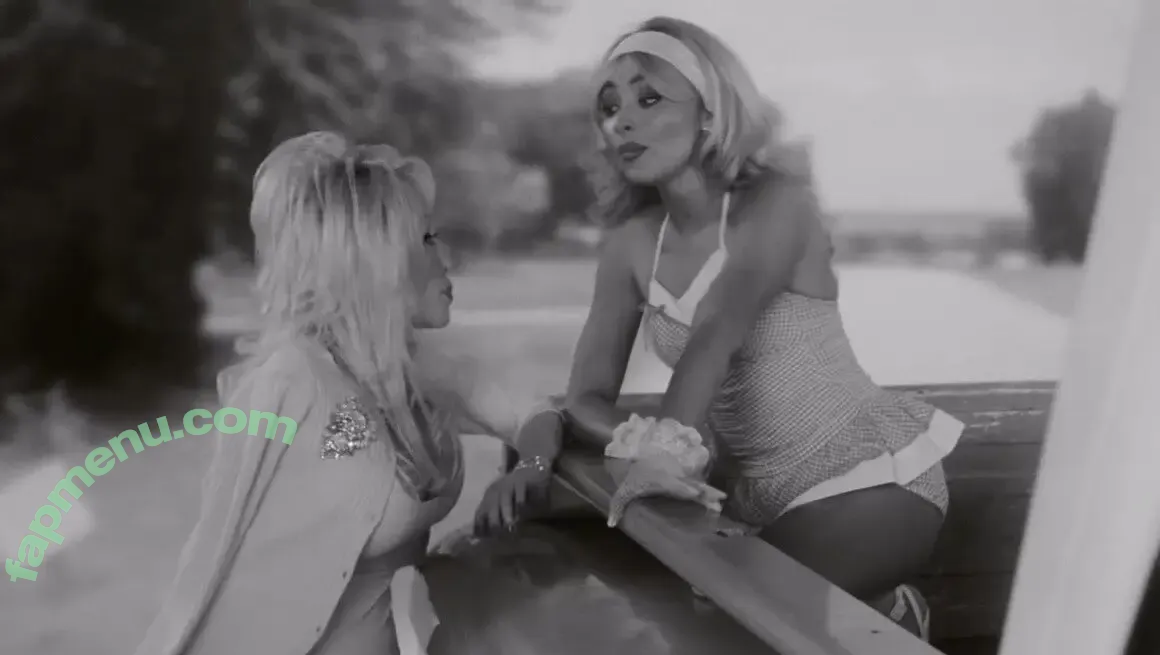 Sabrina Carpenter nude photo #5040 (sabrinacarpenter)