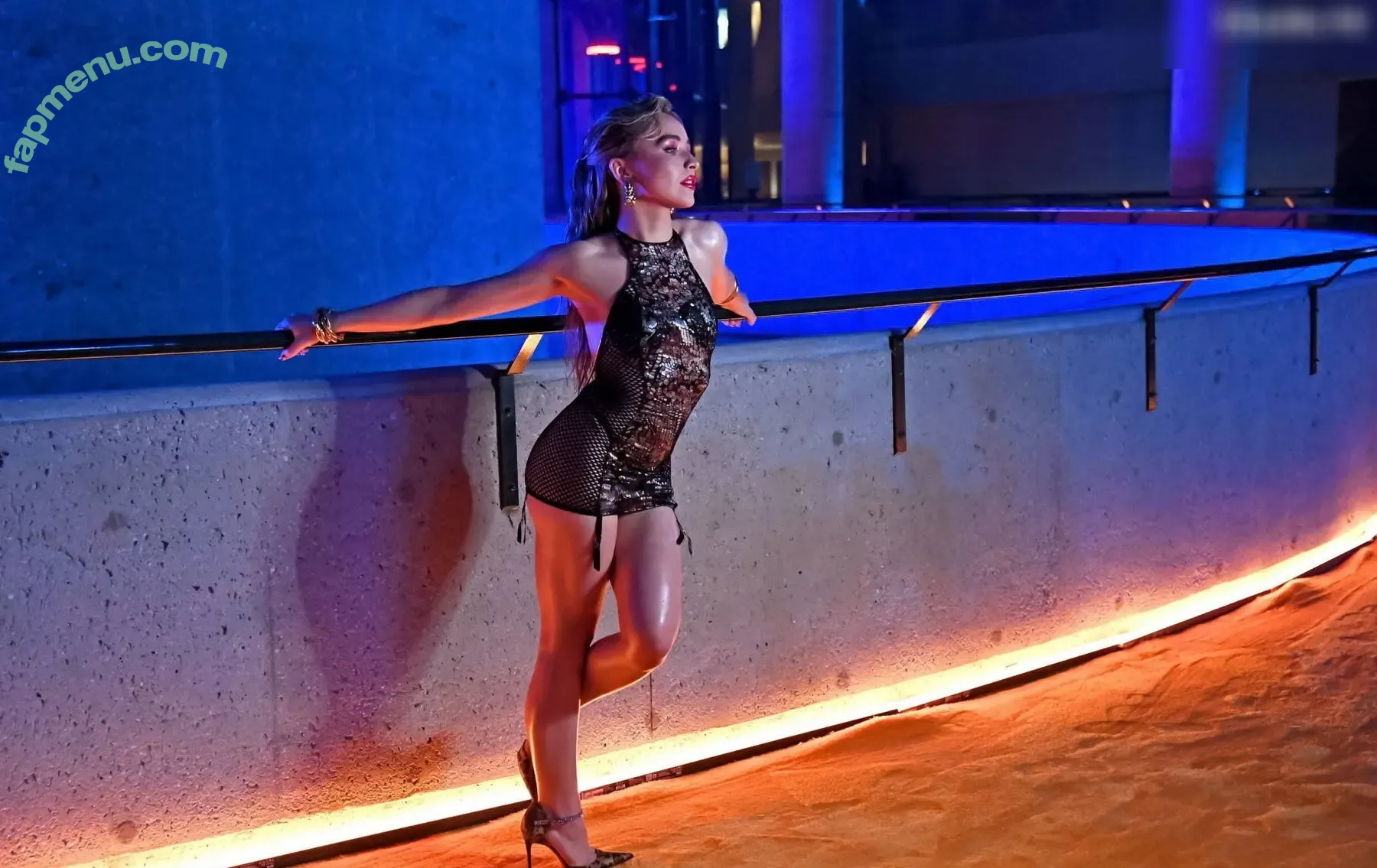 Sabrina Carpenter nude photo #5054 (sabrinacarpenter)