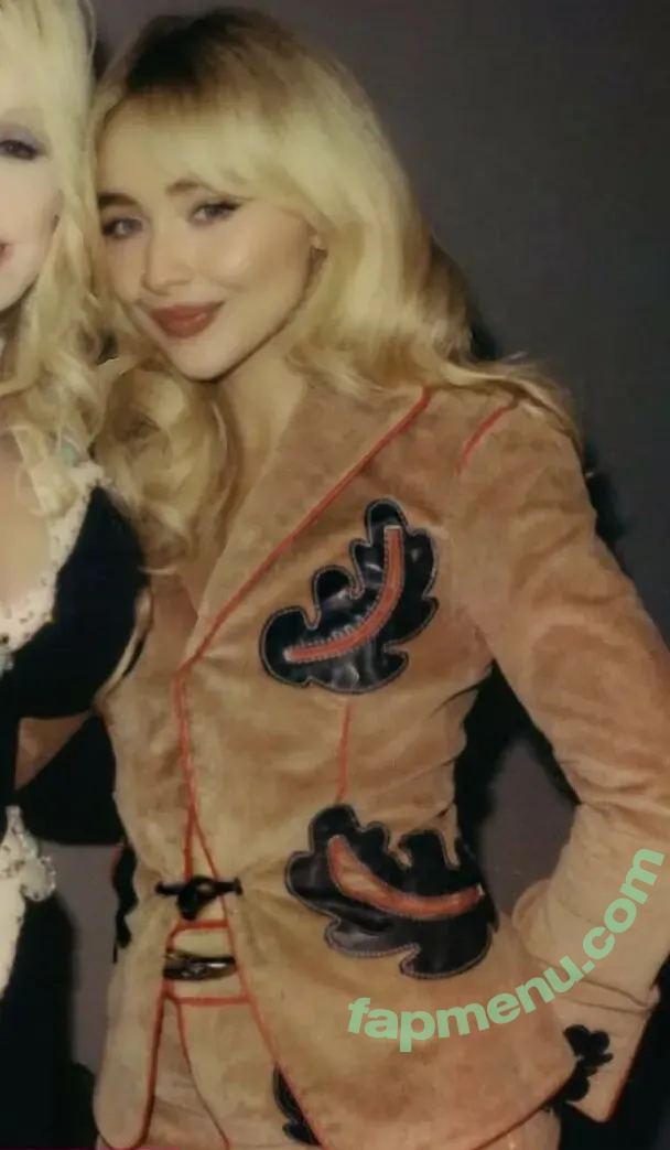 Sabrina Carpenter nude photo #5082 (sabrinacarpenter)