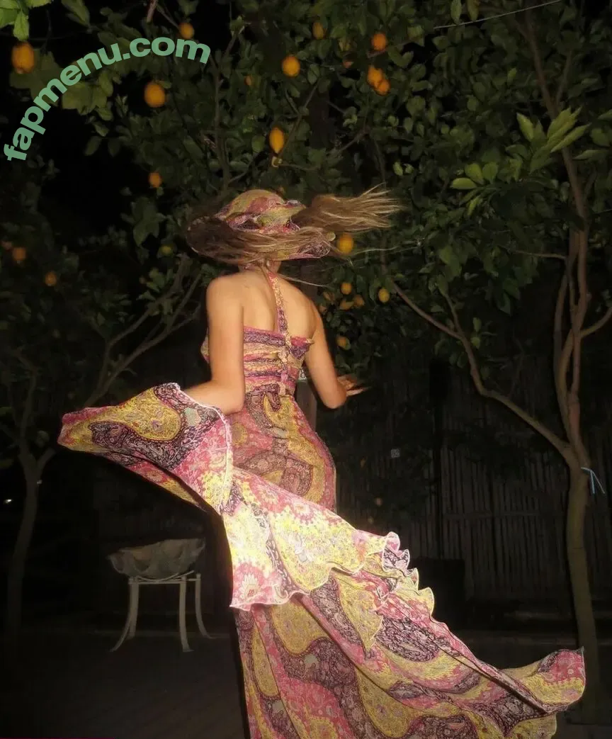 Sabrina Carpenter nude photo #5106 (sabrinacarpenter)