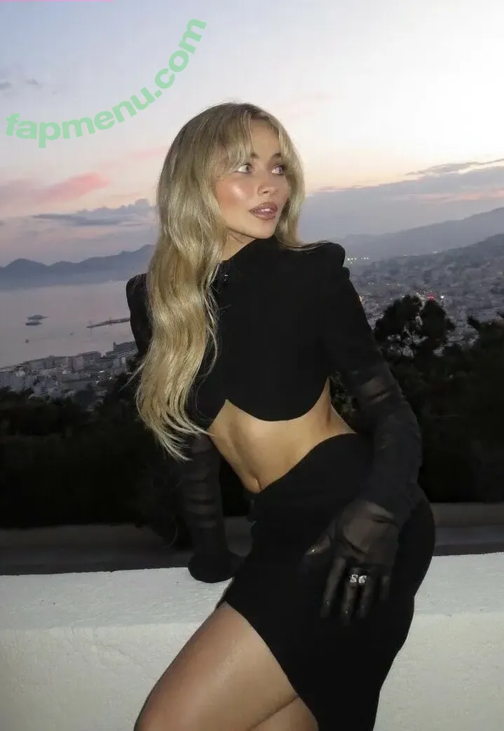 Sabrina Carpenter nude photo #5133 (sabrinacarpenter)