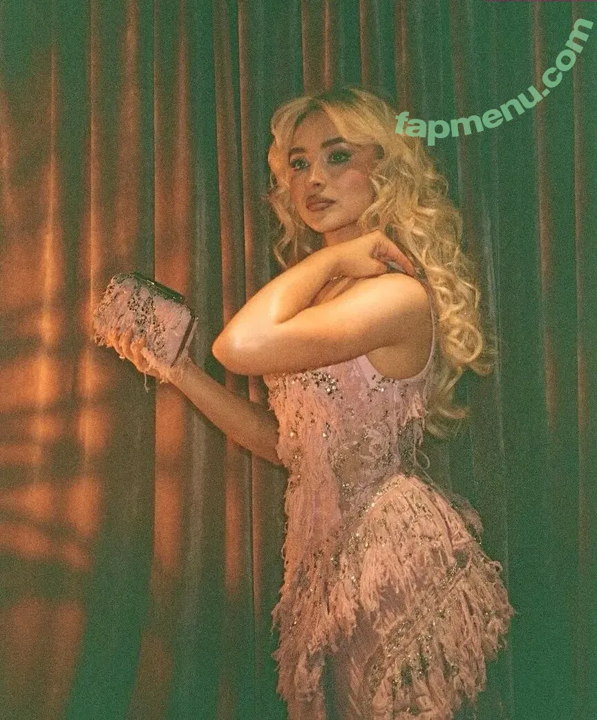 Sabrina Carpenter nude photo #5263 (sabrinacarpenter)