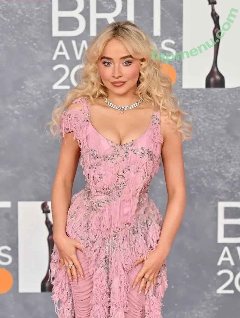 Sabrina Carpenter nude photo #5269 (sabrinacarpenter)