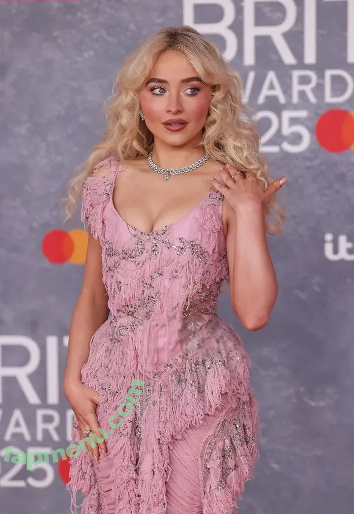 Sabrina Carpenter nude photo #5271 (sabrinacarpenter)