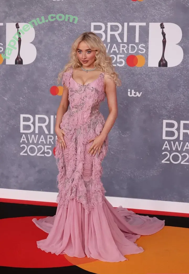 Sabrina Carpenter nude photo #5287 (sabrinacarpenter)