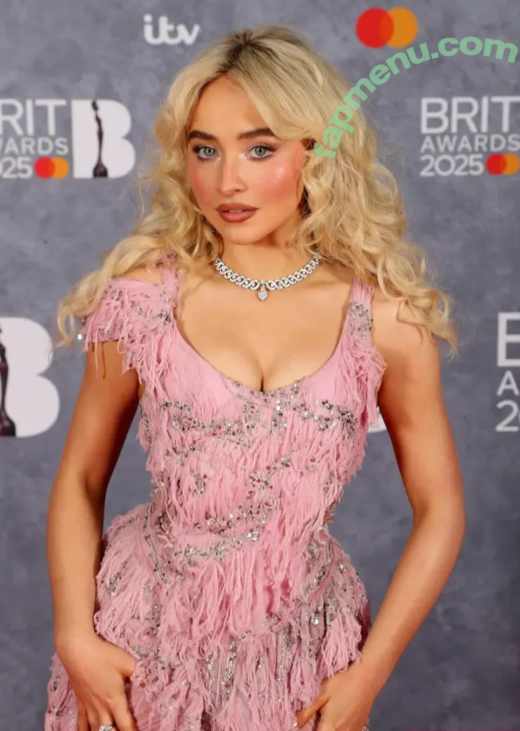 Sabrina Carpenter nude photo #5290 (sabrinacarpenter)