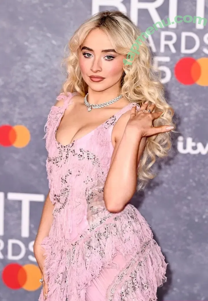 Sabrina Carpenter nude photo #5291 (sabrinacarpenter)