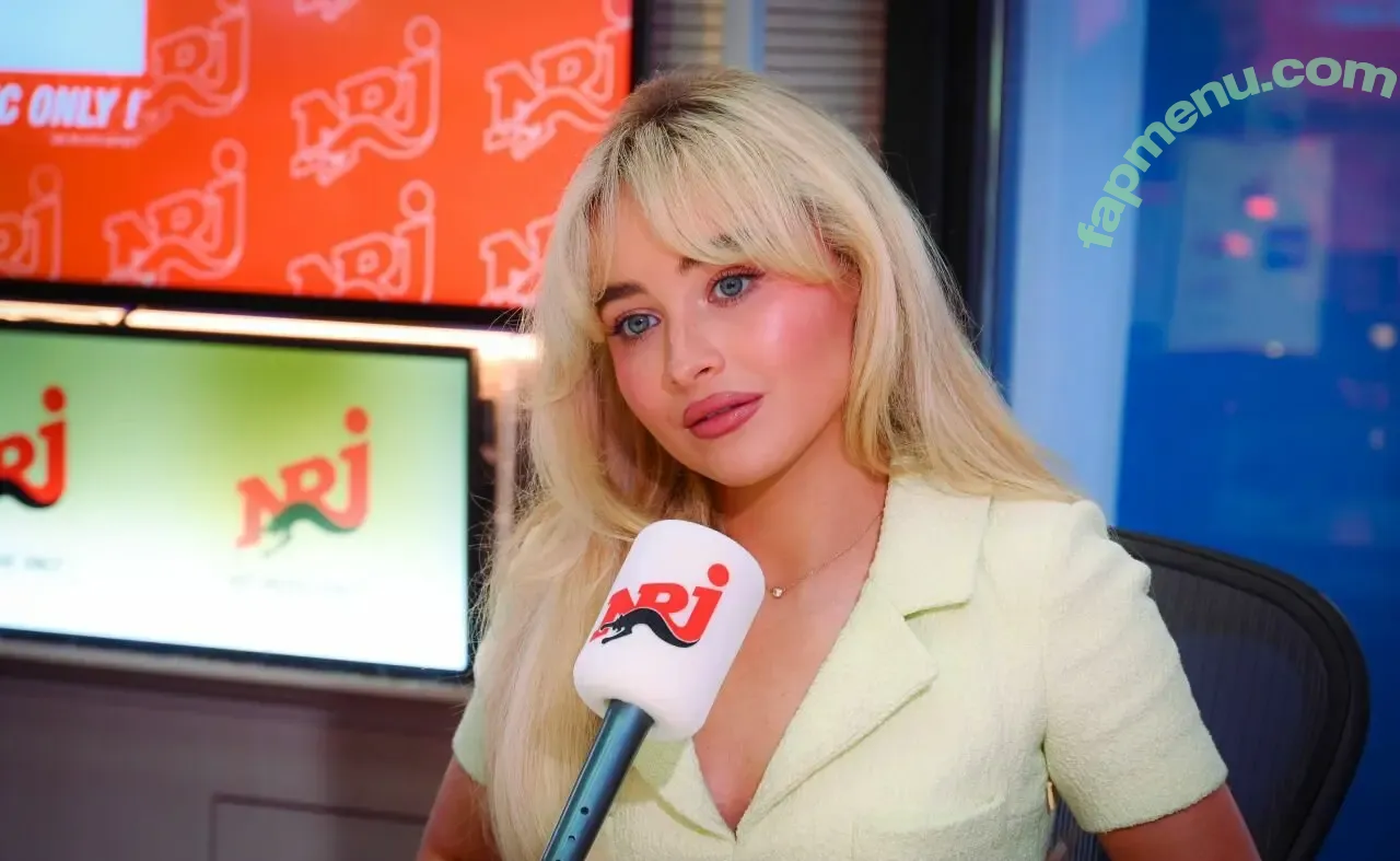 Sabrina Carpenter nude photo #5417 (sabrinacarpenter)