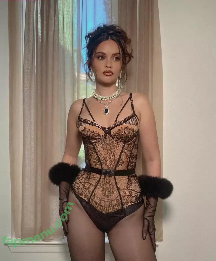 Sabrina Claudio nude photo #0003 (sabrinaclaudio / therealmasokiss_)