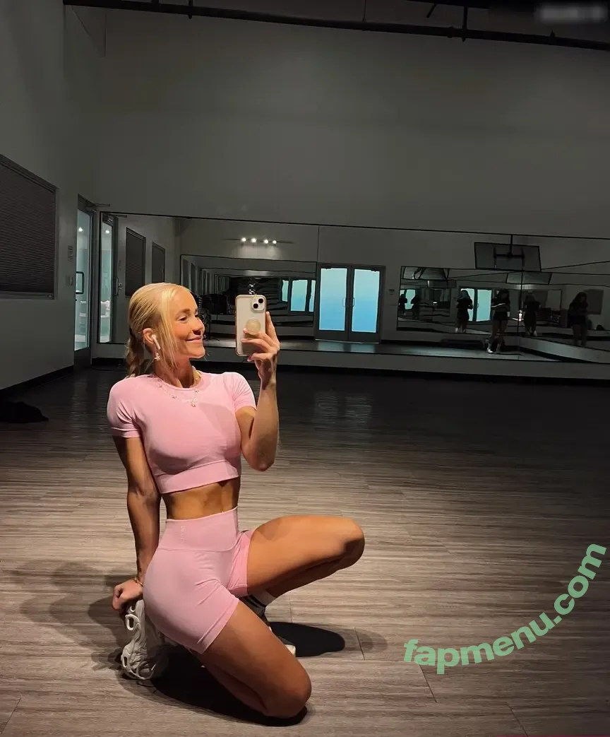 Sabrina Head nude photo #0020 (Sabrinastrong / sabrinastrong_)