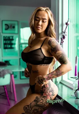  nude photo #0002