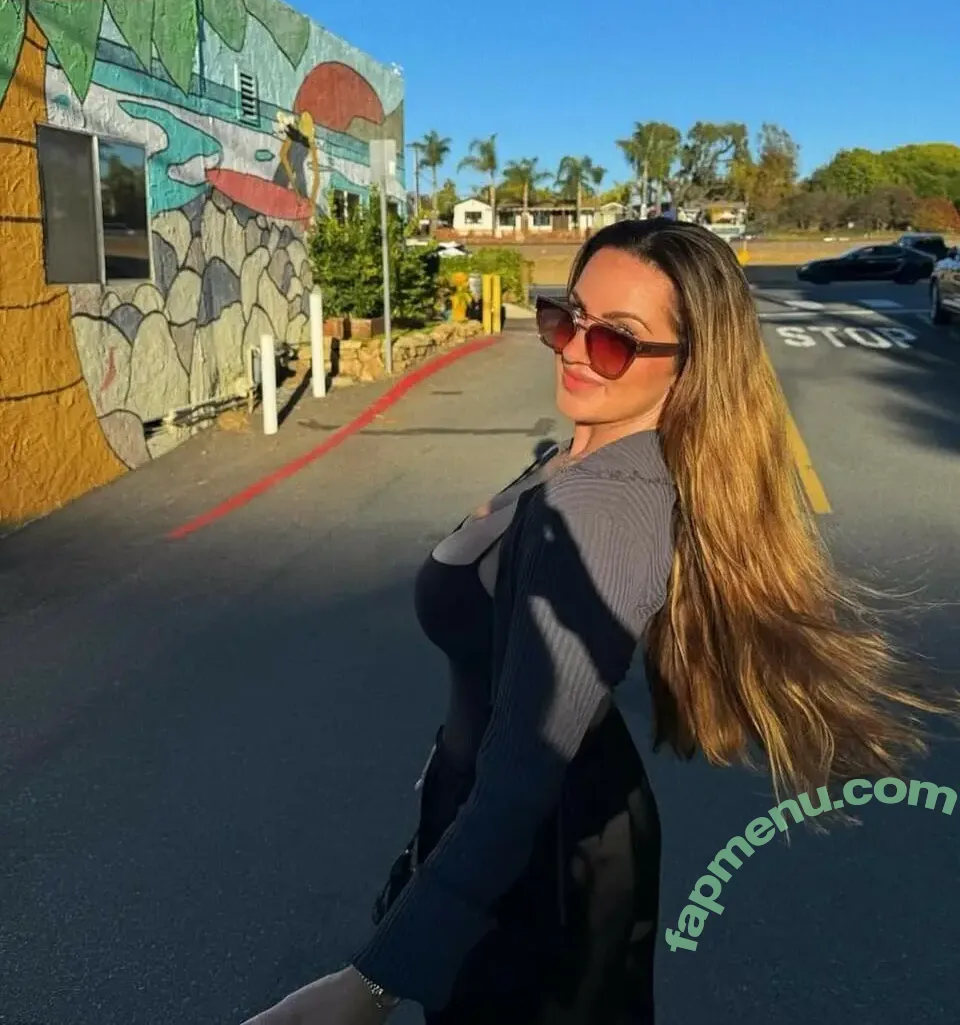 Sabrina Leamon nude photo #0316 (TJ Hunt Girlfriend / sabrina_leamon / sabrinaleamon)