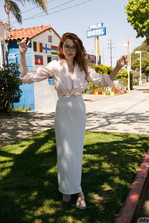 Sabrina Lynn / itssabrinalynn nude photo #0318