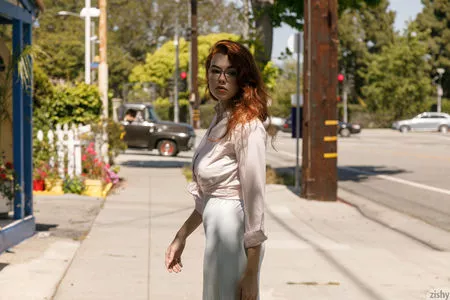 Sabrina Lynn / itssabrinalynn nude photo #0319