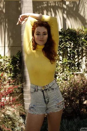 Sabrina Lynn / itssabrinalynn nude photo #0448