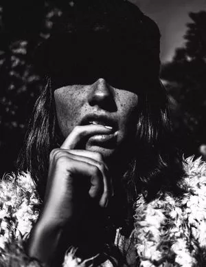 Sabrina Lynn / itssabrinalynn nude photo #0581