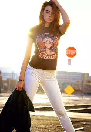 Sabrina Lynn / itssabrinalynn nude photo #0672