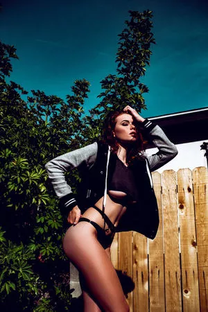 Sabrina Lynn / itssabrinalynn nude photo #0701