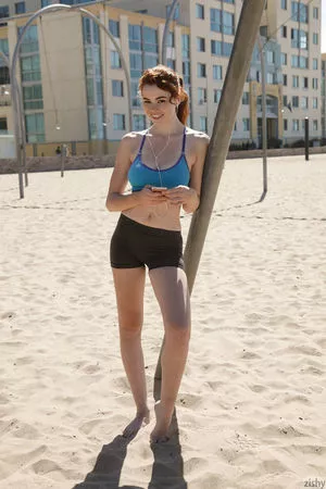 Sabrina Lynn / itssabrinalynn nude photo #0755