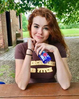 Sabrina Lynn / itssabrinalynn nude photo #0883