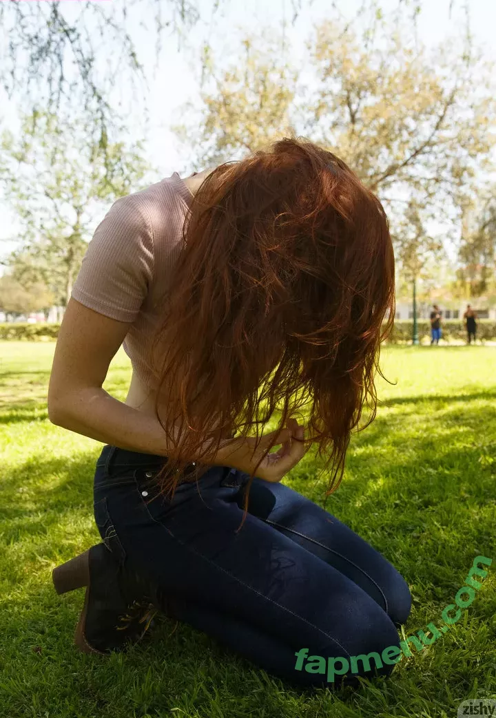 Sabrina Lynn nude photo #0624 (itssabrinalynn)