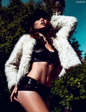 Sabrina Lynn / itssabrinalynn nude photo #1673