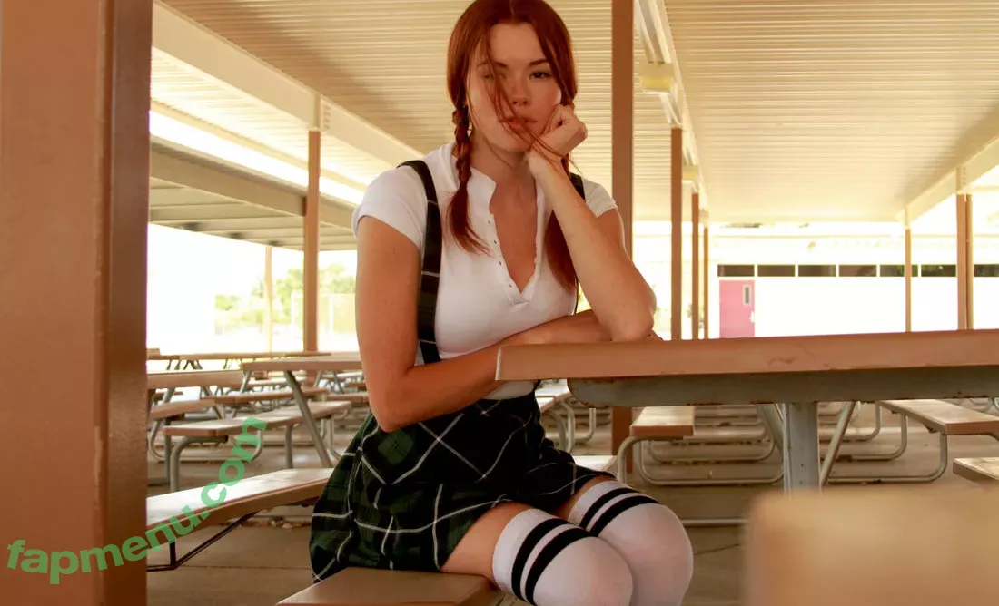 Sabrina Lynn nude photo #1684 (itssabrinalynn)