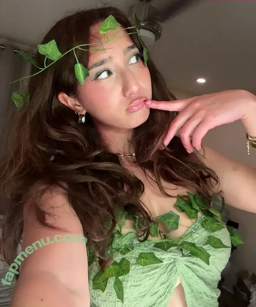 Sabrina Pezeshkian nude photo #0672 (sabababaroo / sabadabadoodle)