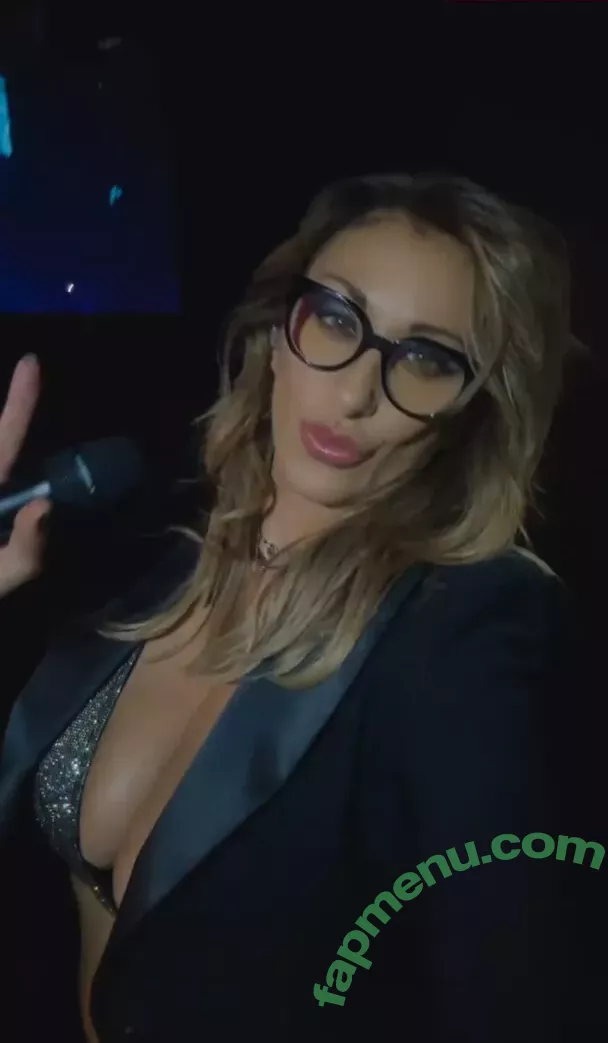 Sabrina Salerno nude photo #2286 (sabrinasalernofficial)